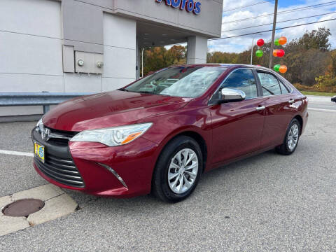 2017 Toyota Camry LE FWD photo