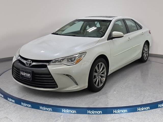 2017 Toyota Camry XLE V6 FWD photo