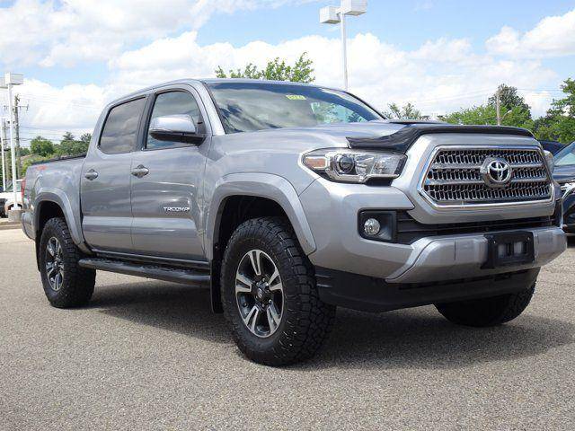 2017 Toyota Tacoma TRD Sport 4WD photo