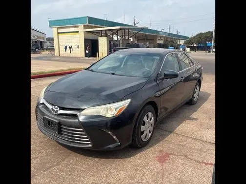 2017 Toyota Camry LE FWD photo