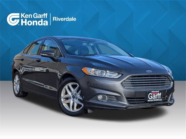 2015 Ford Fusion SE FWD photo