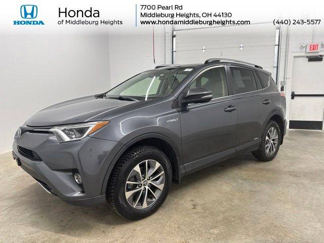 2017 Toyota RAV4 XLE AWD photo