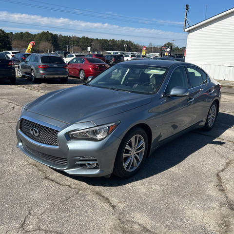 2017 Infiniti Q50 3.0t Premium RWD photo