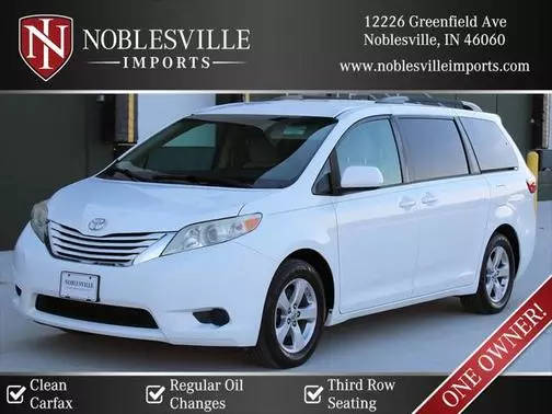 2017 Toyota Sienna LE FWD photo