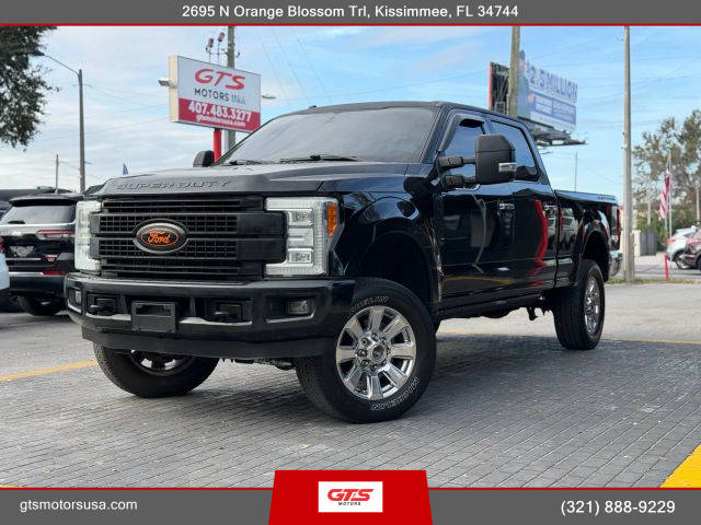 2017 Ford F-250 Super Duty Platinum 4WD photo