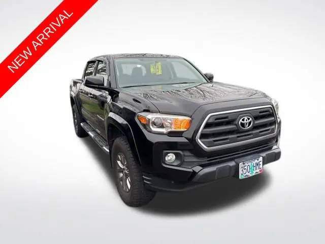 2017 Toyota Tacoma SR5 4WD photo