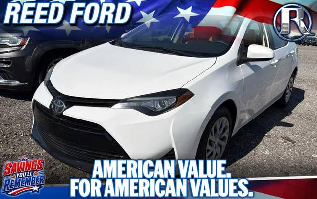 2017 Toyota Corolla LE FWD photo