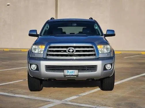 2016 Toyota Sequoia Limited RWD photo