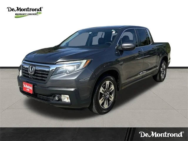 2017 Honda Ridgeline RTL-T FWD photo