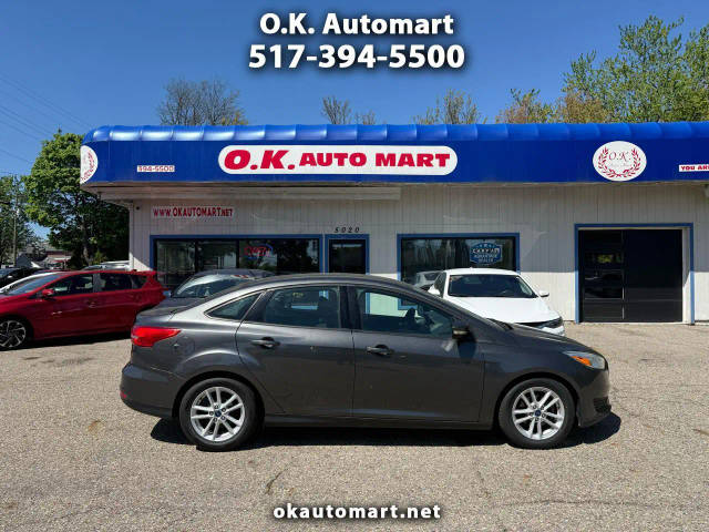 2016 Ford Focus SE FWD photo