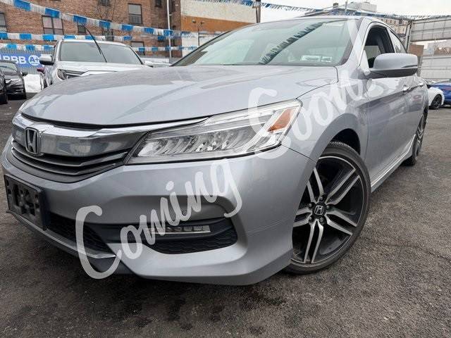 2017 Honda Accord Touring FWD photo