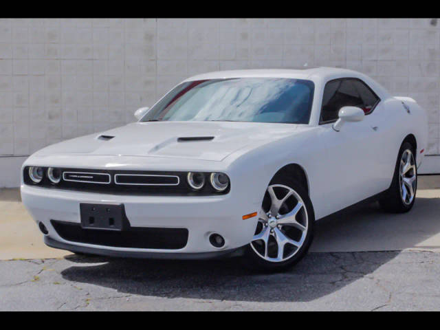 2016 Dodge Challenger SXT Plus RWD photo