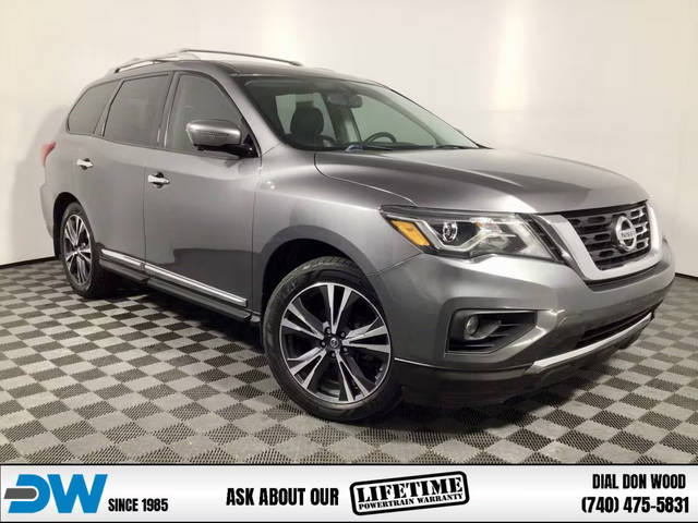 2017 Nissan Pathfinder Platinum 4WD photo