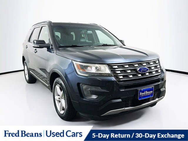 2017 Ford Explorer XLT 4WD photo