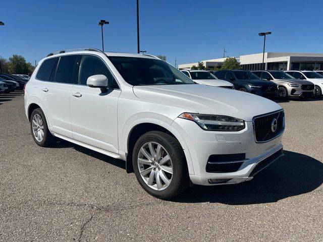 2016 Volvo XC90 T6 Momentum AWD photo