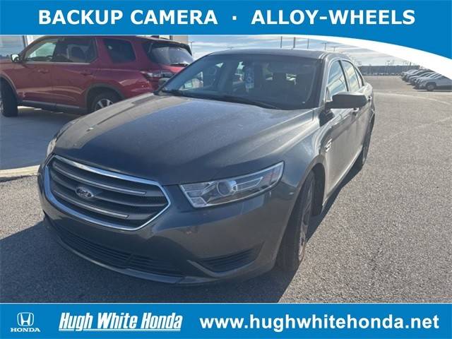 2016 Ford Taurus SE FWD photo