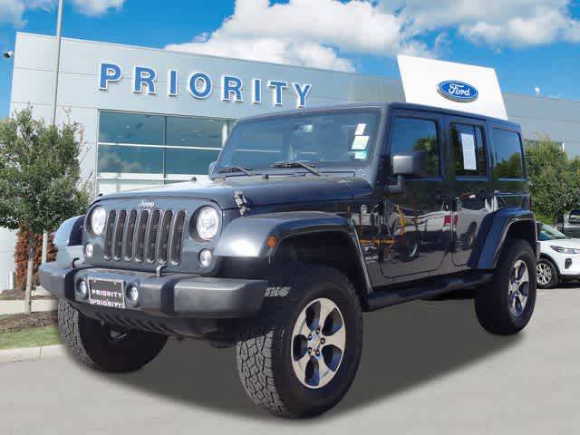 2017 Jeep Wrangler Unlimited Sahara 4WD photo