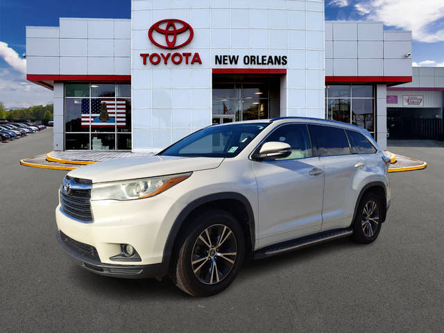 2016 Toyota Highlander XLE FWD photo