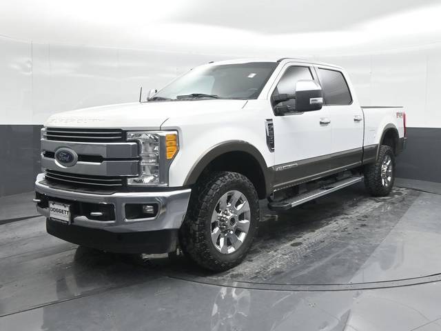 2017 Ford F-250 Super Duty Lariat 4WD photo