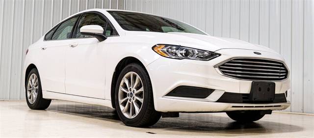 2017 Ford Fusion SE FWD photo