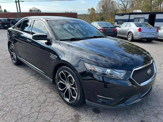 2016 Ford Taurus SHO AWD photo