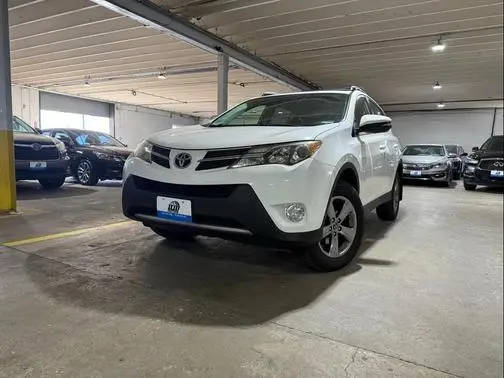 2015 Toyota RAV4 XLE AWD photo