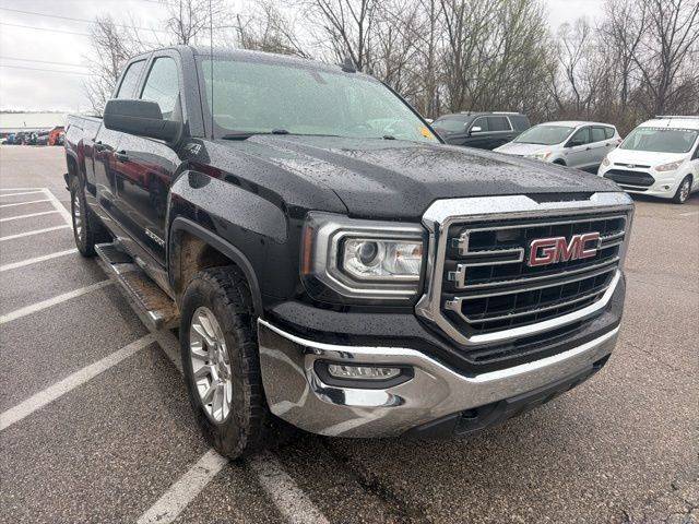 2017 GMC Sierra 1500 SLE 4WD photo