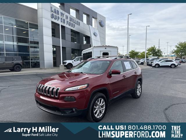 2017 Jeep Cherokee Latitude 4WD photo