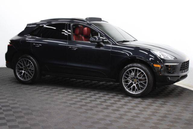 2015 Porsche Macan S AWD photo