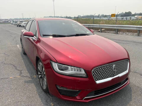 2017 Lincoln MKZ Hybrid Reserve FWD photo