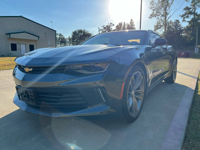 2017 Chevrolet Camaro 1LT RWD photo