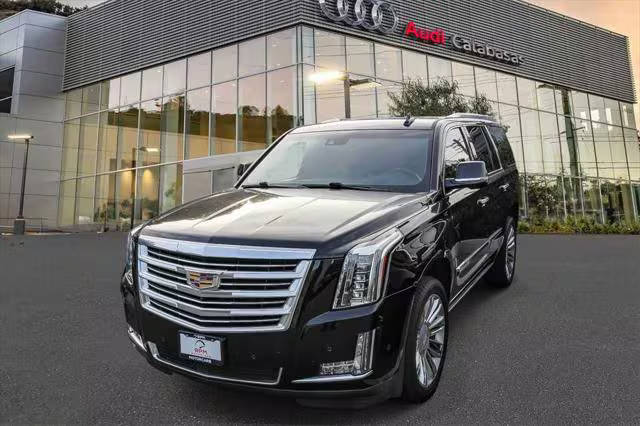 2017 Cadillac Escalade Platinum RWD photo