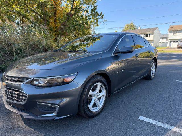 2017 Chevrolet Malibu LS FWD photo