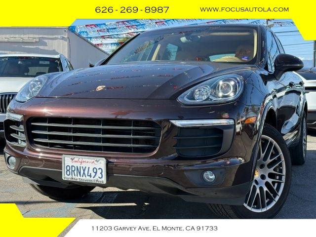 2017 Porsche Cayenne Platinum Edition AWD photo
