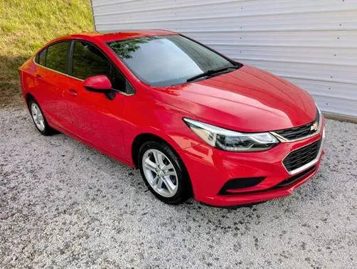 2017 Chevrolet Cruze LT FWD photo