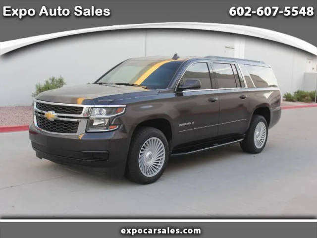 2017 Chevrolet Suburban LT RWD photo