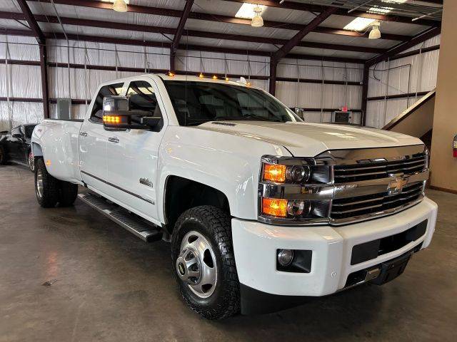 2016 Chevrolet Silverado 3500HD High Country 4WD photo