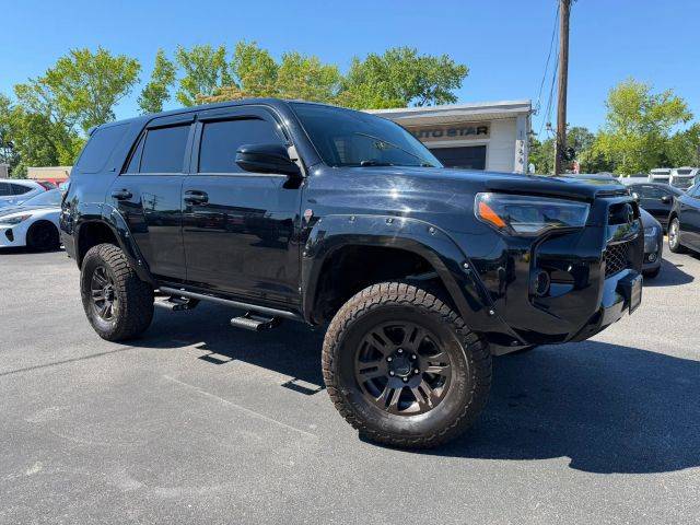 2016 Toyota 4Runner SR5 4WD photo