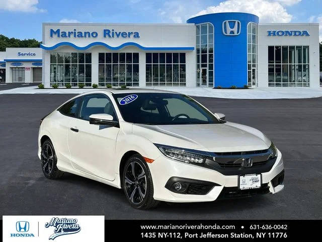2016 Honda Civic Touring FWD photo