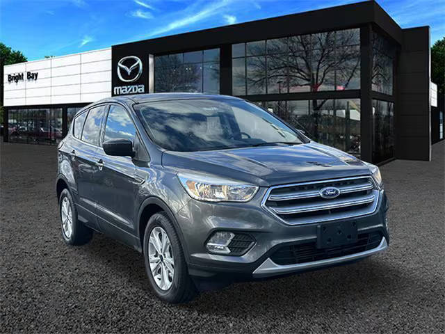 2017 Ford Escape SE FWD photo