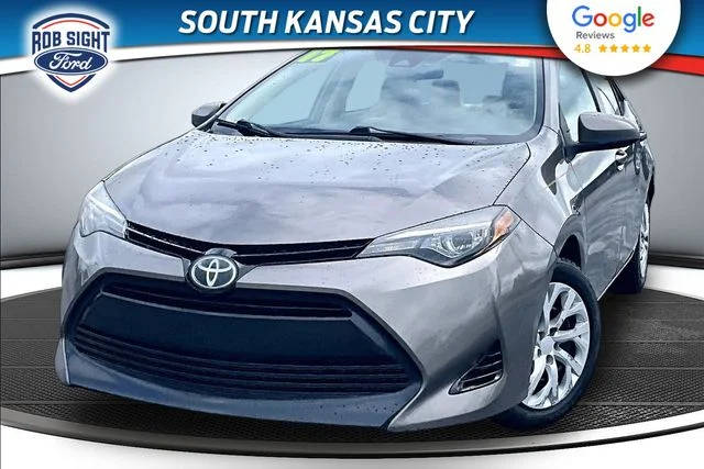 2017 Toyota Corolla LE FWD photo