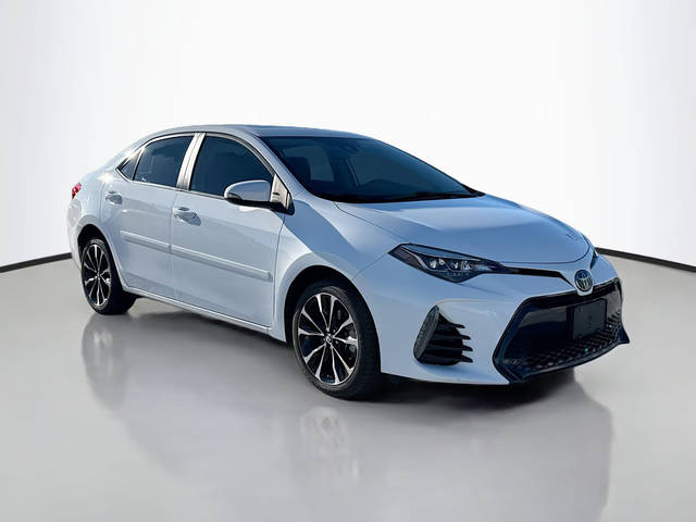 2017 Toyota Corolla SE FWD photo