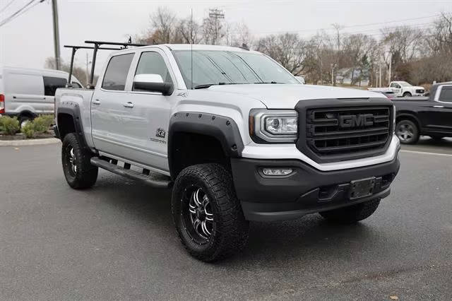 2017 GMC Sierra 1500 SLE 4WD photo