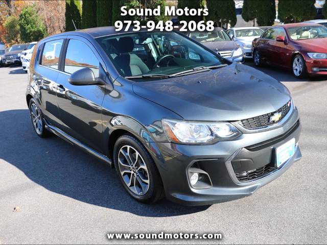 2017 Chevrolet Sonic LT FWD photo