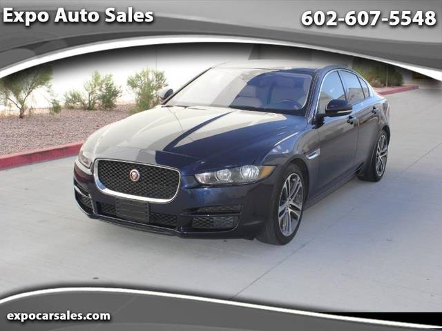 2017 Jaguar XE 35t Premium RWD photo