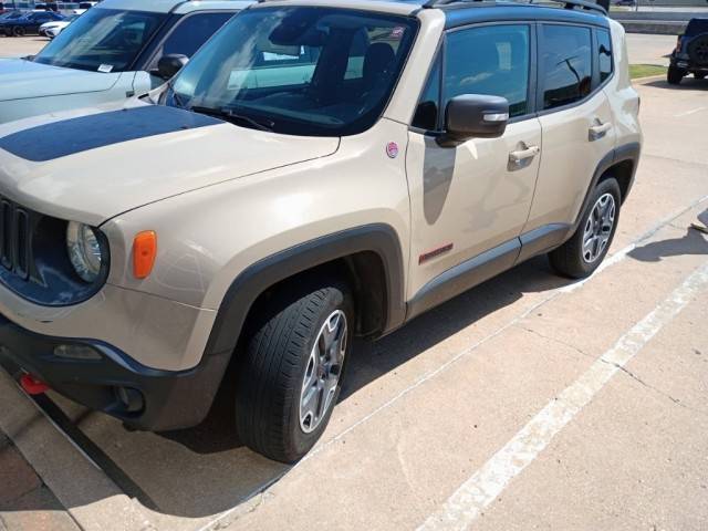 2016 Jeep Renegade Trailhawk 4WD photo