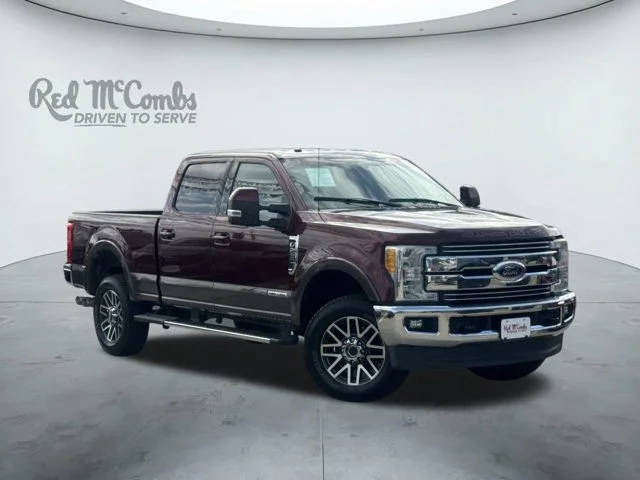 2017 Ford F-250 Super Duty Lariat 4WD photo