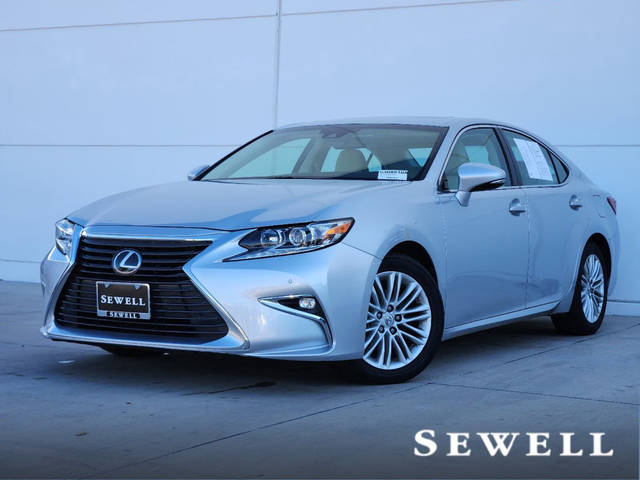 2016 Lexus ES  FWD photo