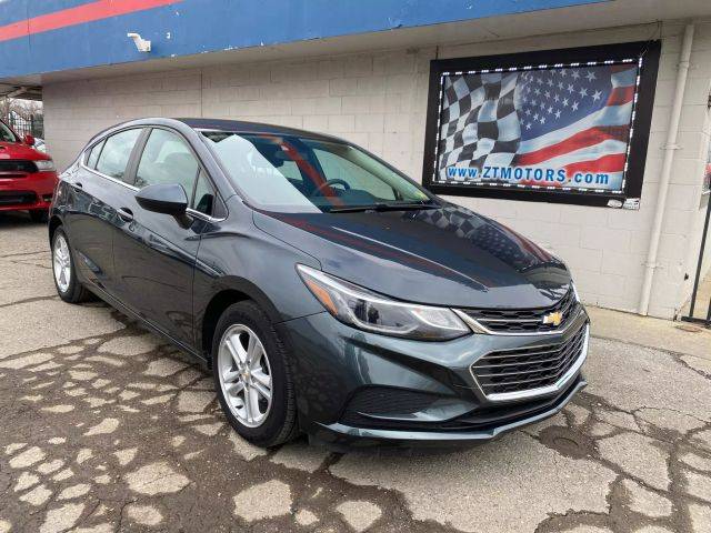 2017 Chevrolet Cruze LT FWD photo