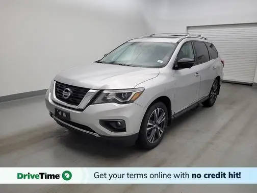 2017 Nissan Pathfinder Platinum 4WD photo